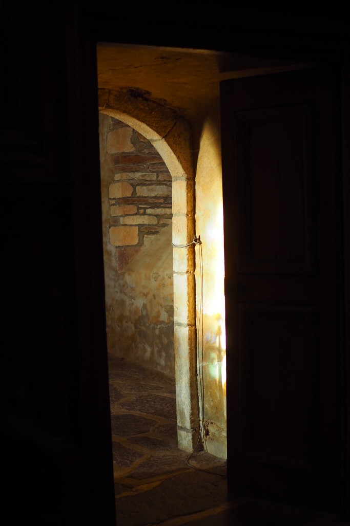 Early light in the Baptistry by s4sayer