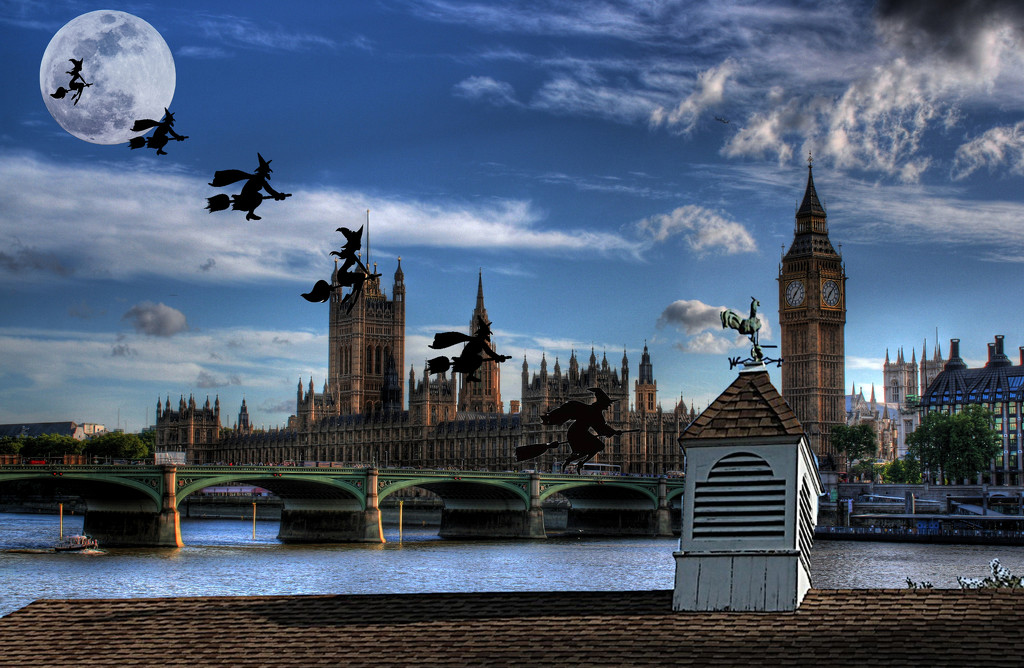 House of Commons  by lumpiniman