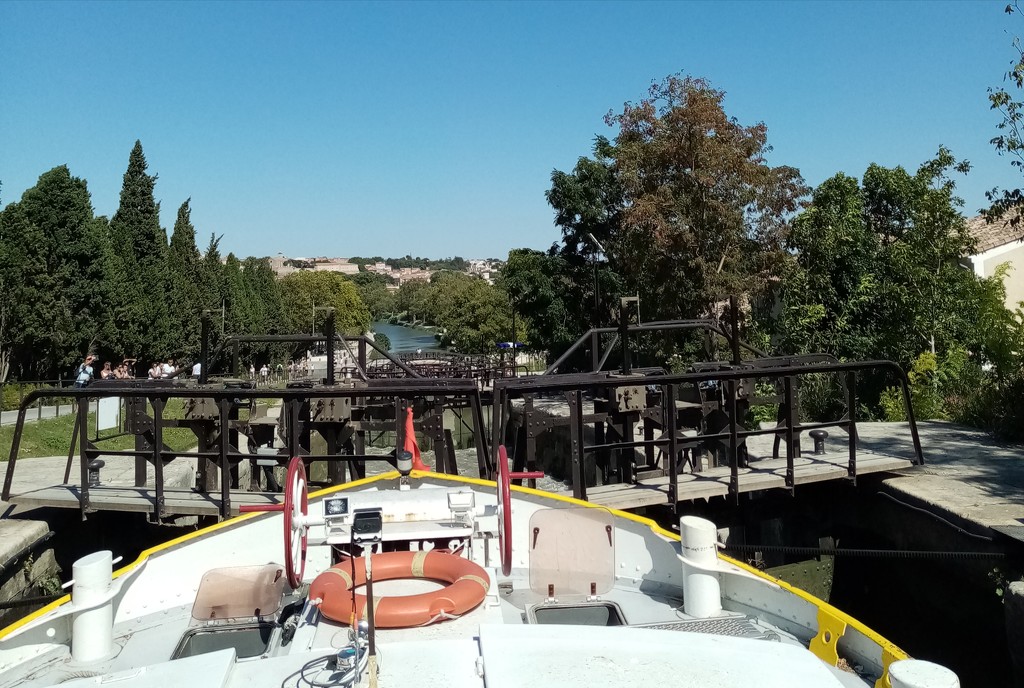 Locks on Canal du Midi  by g3xbm