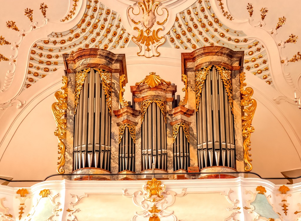 The organ in a Church in Gunzburg. by ludwigsdiana