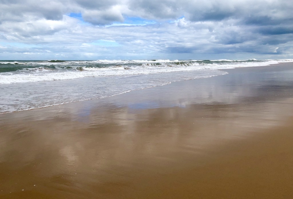 Coastal scene - Seaspray by pictureme
