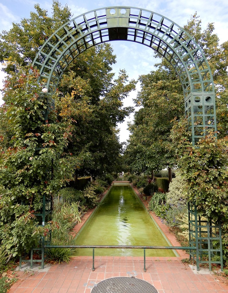 La promenade plantee-coulee verte, Paris by busylady