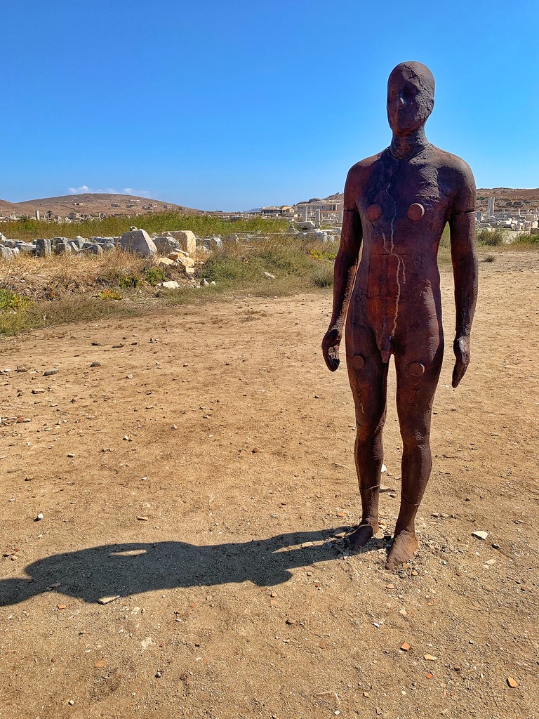 Welcome statue in Delos.  by cocobella