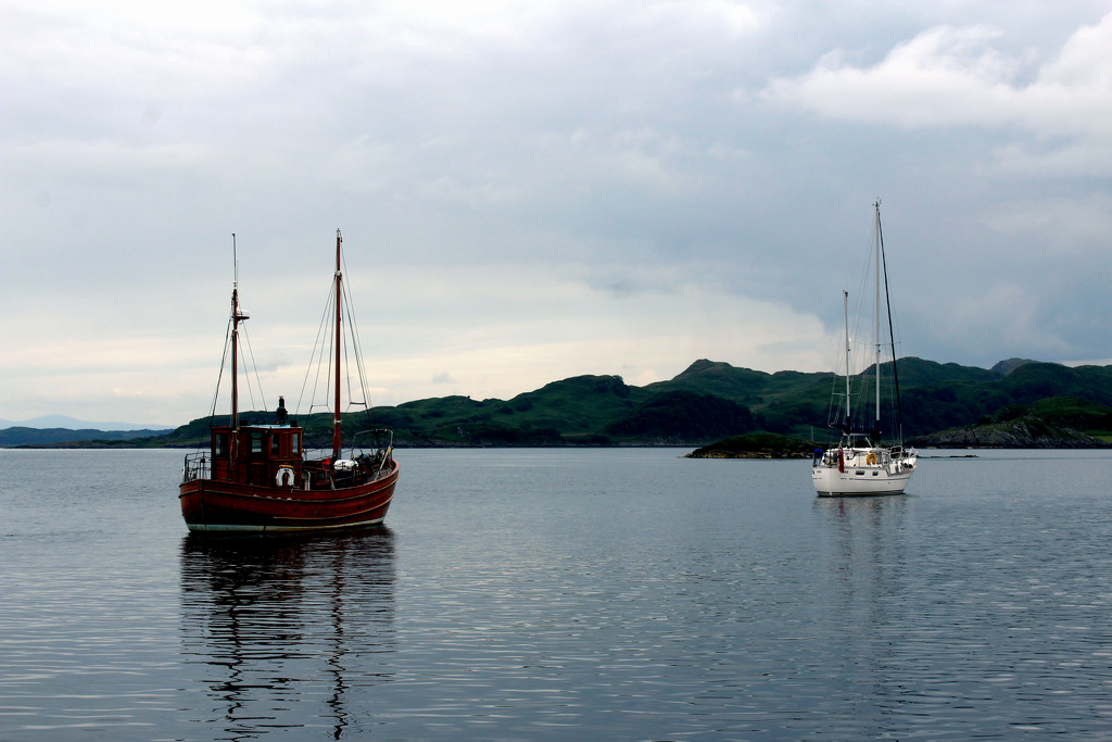 15th july Crinan Harbour  by valpetersen