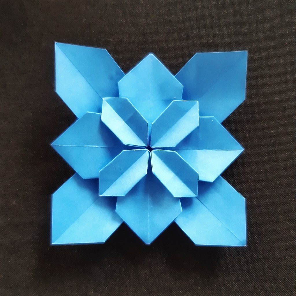 Blue Origami  by salza