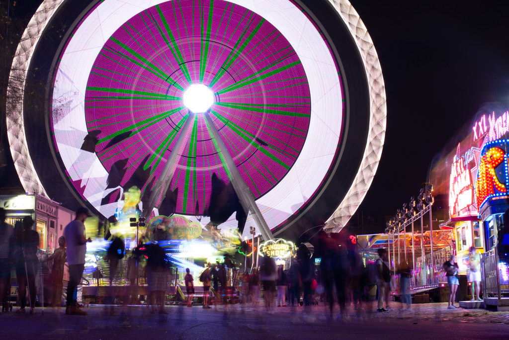 Ferris Wheel Fair - Barceloneta by jborrases