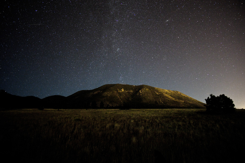 Milky Way over Mt. Eldon by joysabin