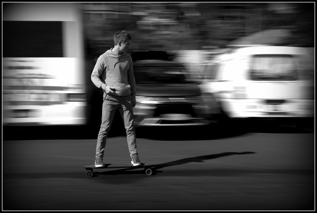 Skateboarding by dide