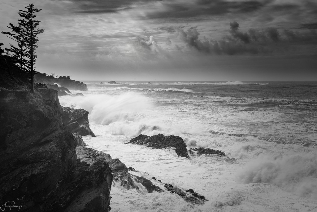 Roiling Sea for B and W by jgpittenger