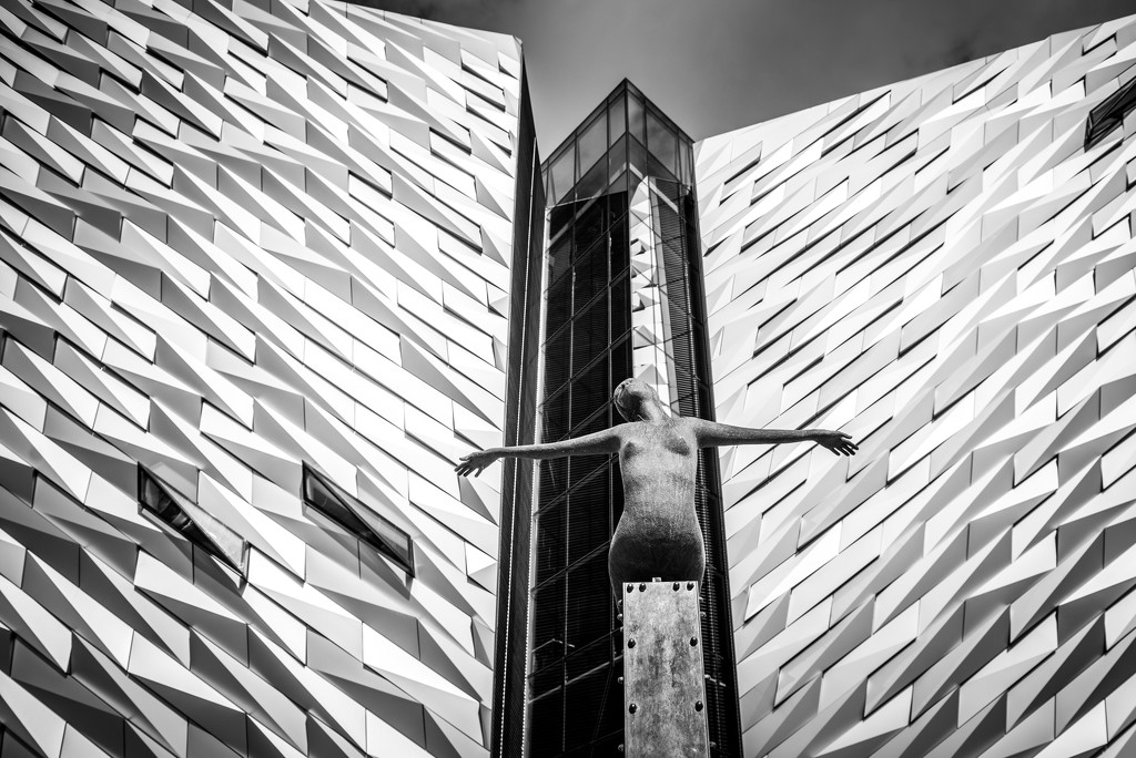 Titanic Belfast by kwind