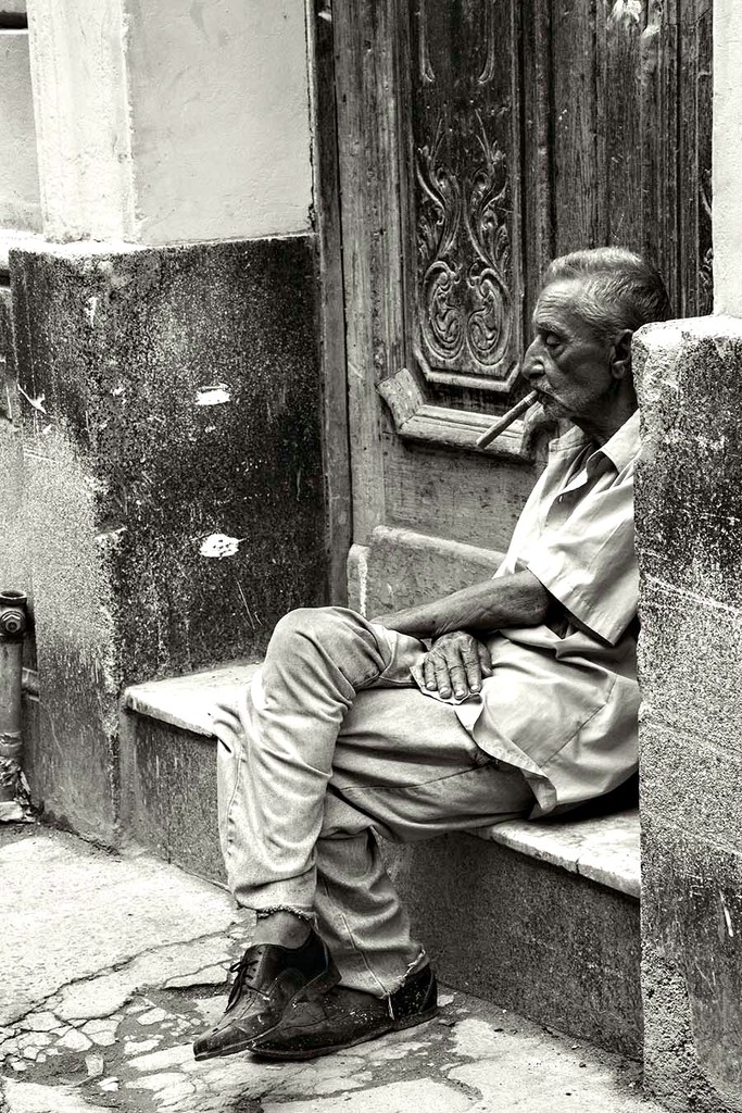 Old Cuban Cigar Smoker by pdulis