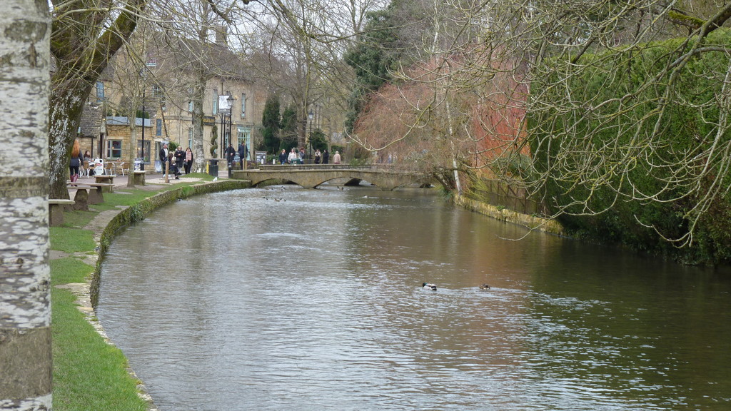 Bourton on the Water by lellie