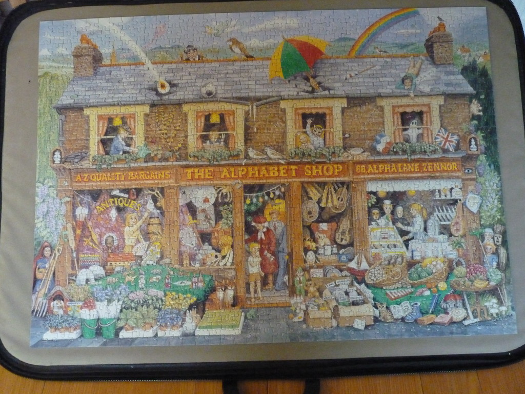 Done ! Now for the Christmas Puzzles by lellie