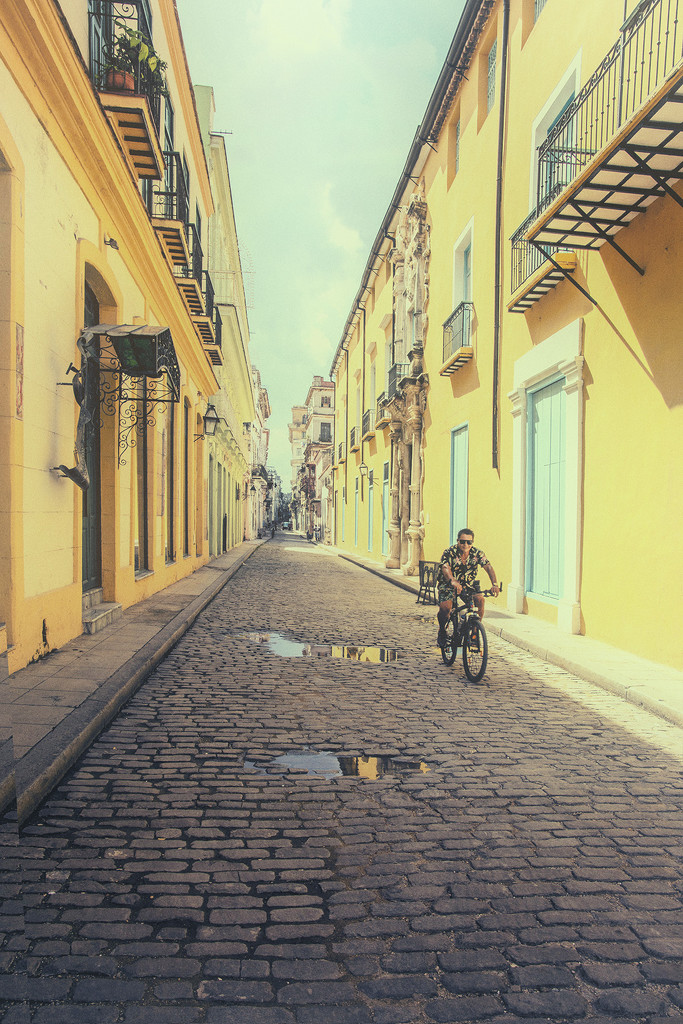 Havana on Bike by pdulis
