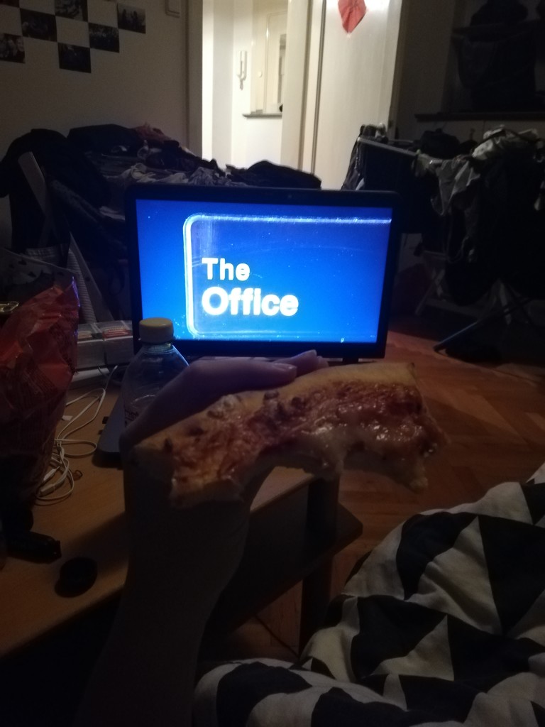 Pizza and the office by nami