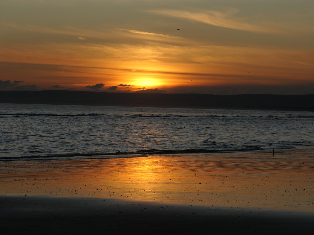 Cooden Sunset by gaf005