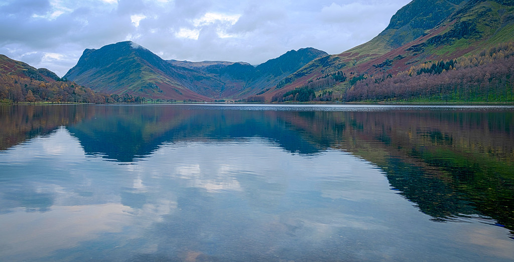 Cloudy Buttermere by ellida