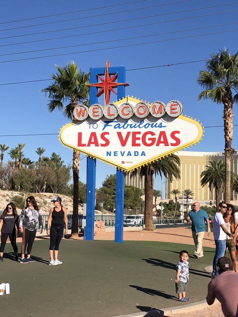 Iconic Welcome to Las Vegas by kathyo