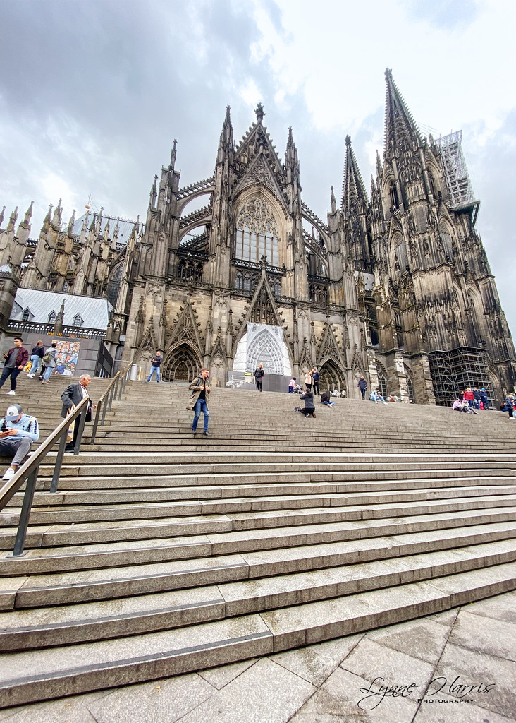 Cologne Cathedral by lynne5477