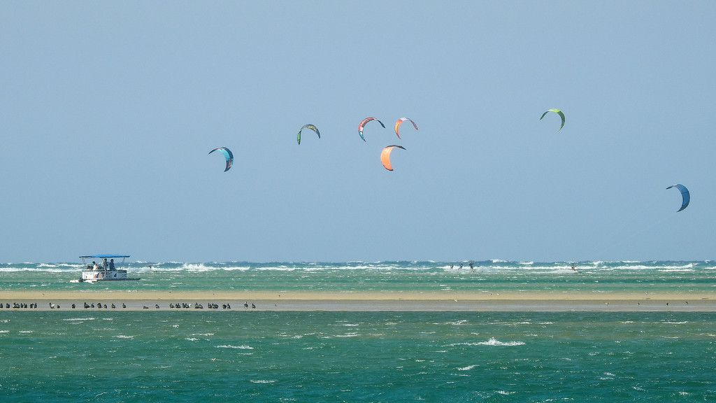 Kite surfers by jeneurell