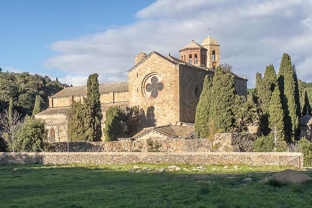 L'Abbaye de Fontfroide, Aude by laroque