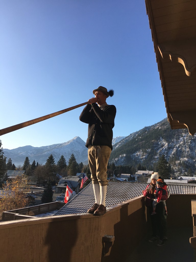 The alpenhorn at the Enzian, Leavenworth WA by clay88