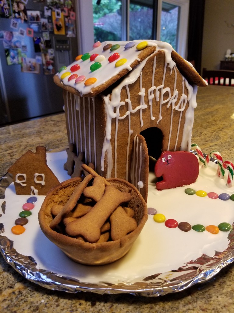 Clifford Gingerbread House by kimmer50