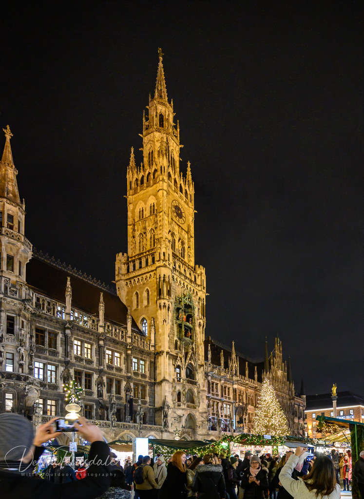 Cathedral at Munich Christmas Market  by dridsdale