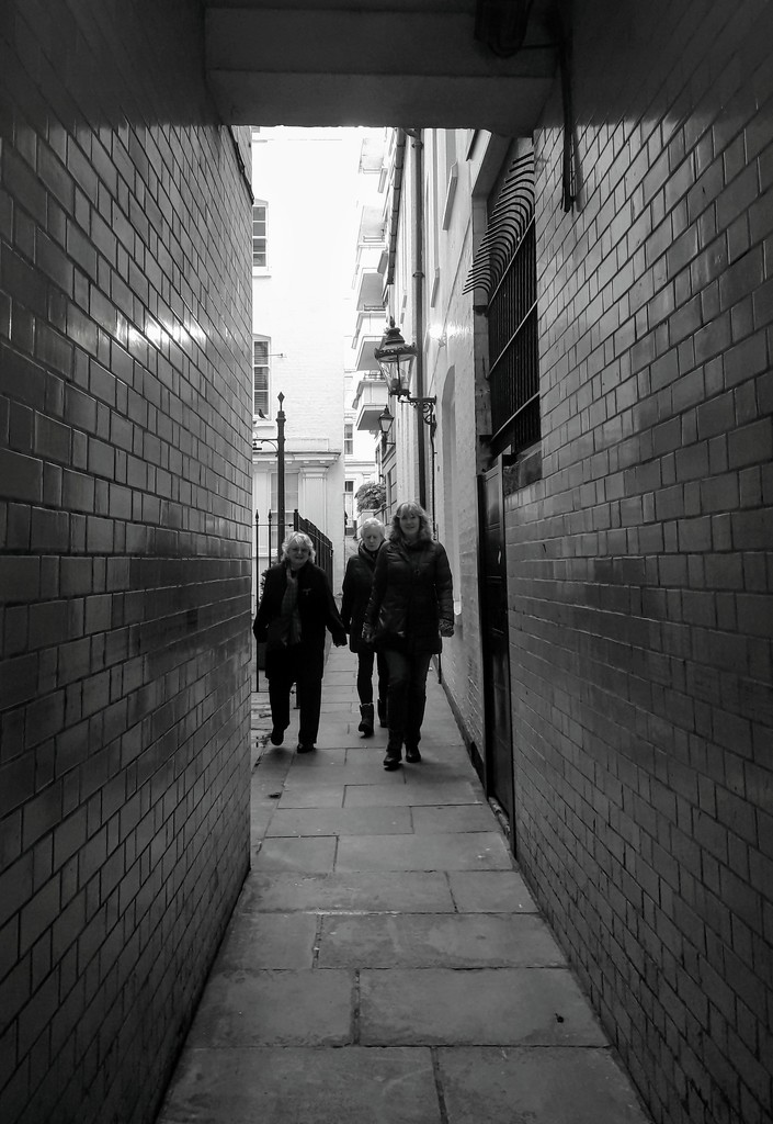 London alley  by jokristina