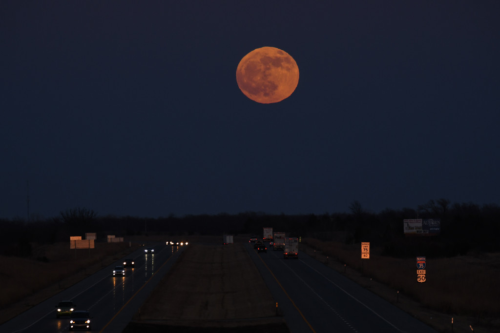 Cold Moon over I-35 by kareenking