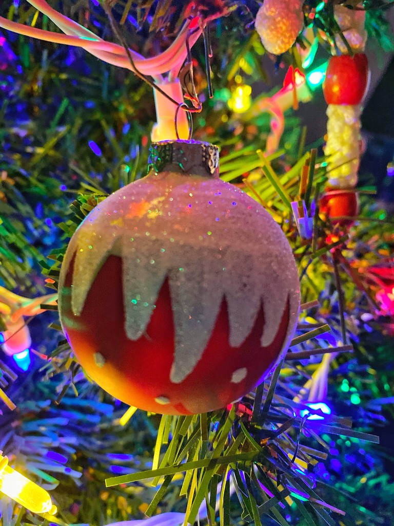 Another newer ornament  by joansmor