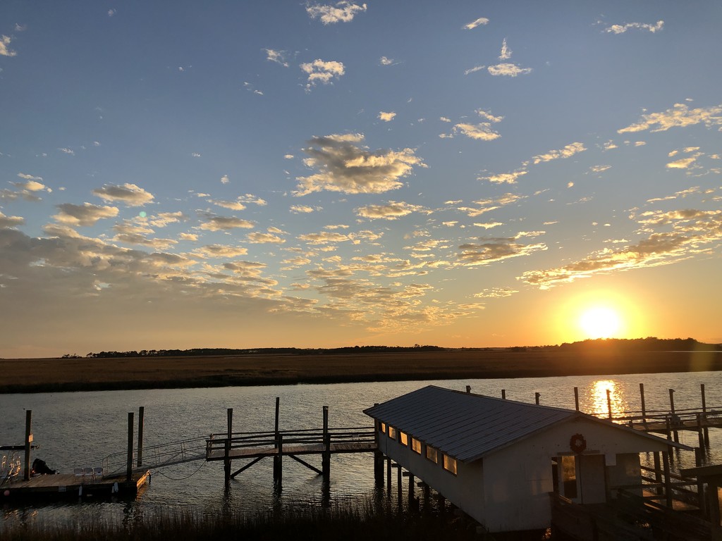 Sunset at the seafood restaurant tonight  by congaree