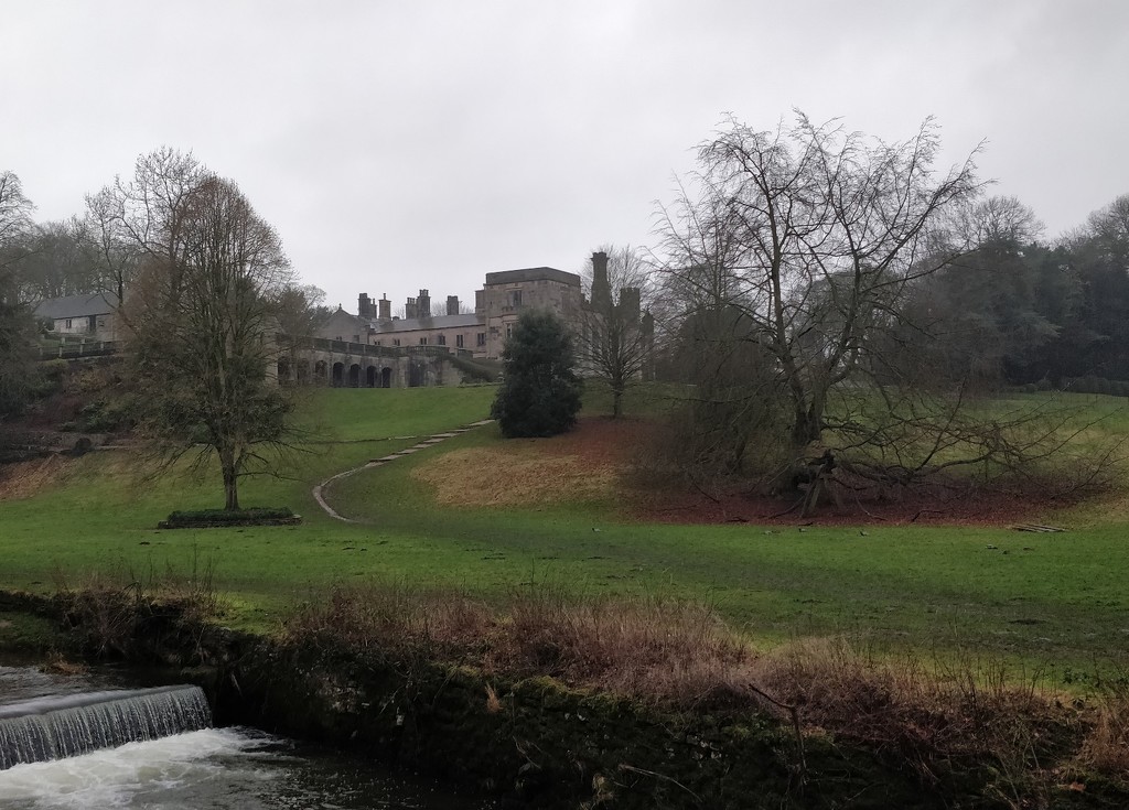 Ilam in the Rain by roachling