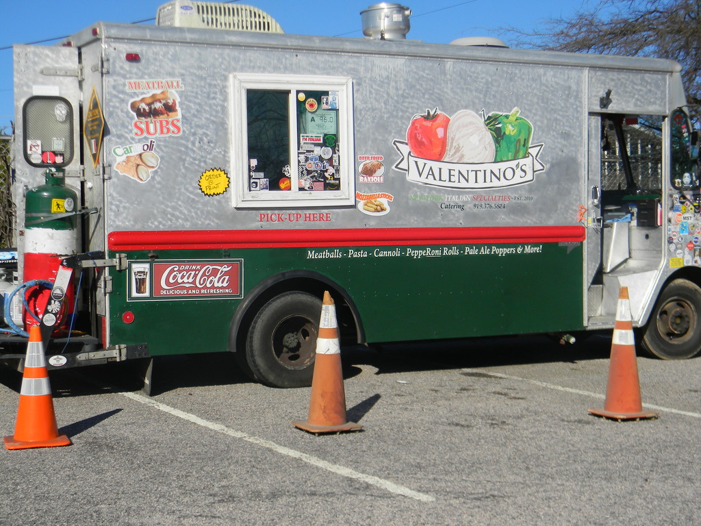 Valentino's Food Truck  by sfeldphotos