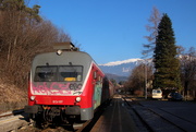 2nd Jan 2020 - The train arriving at platform 1 .......