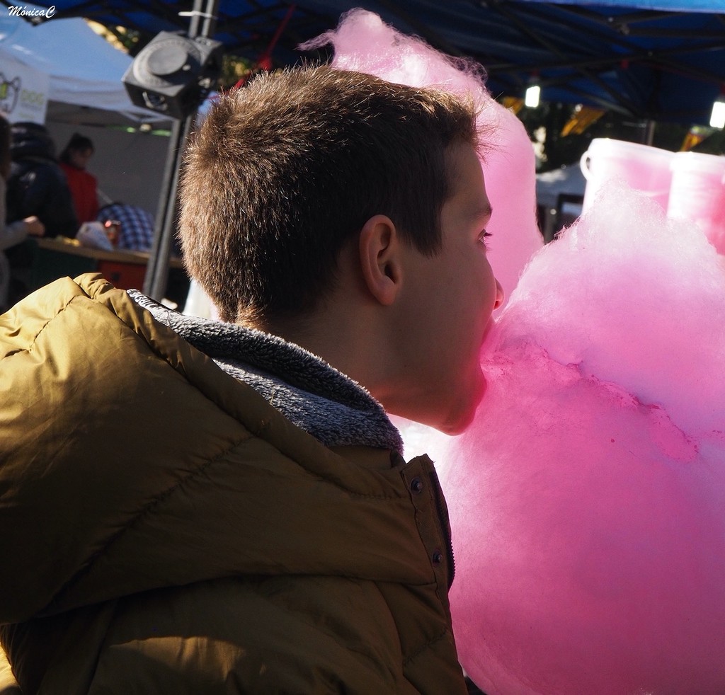 Cotton candy! by monicac