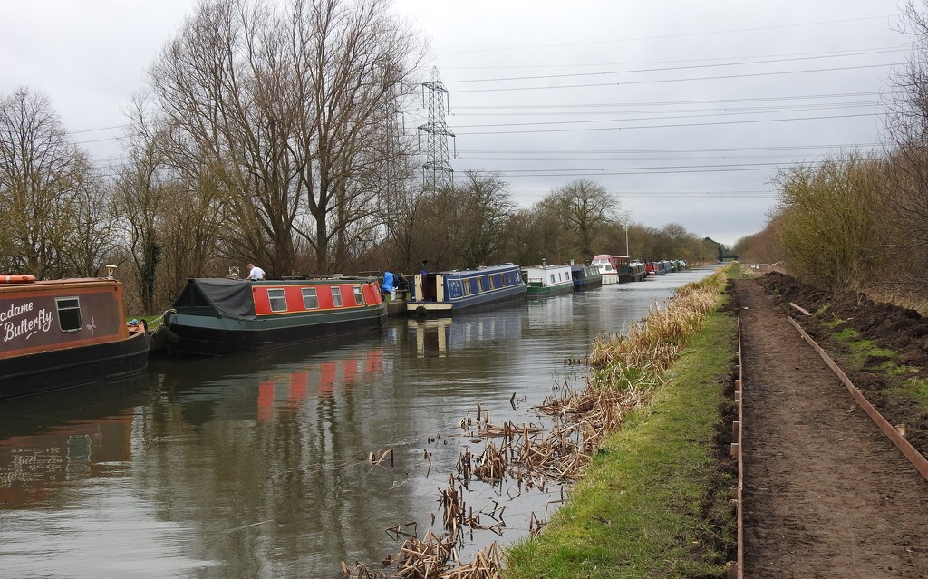 Barges on the Chesterfield Canal by susiemc