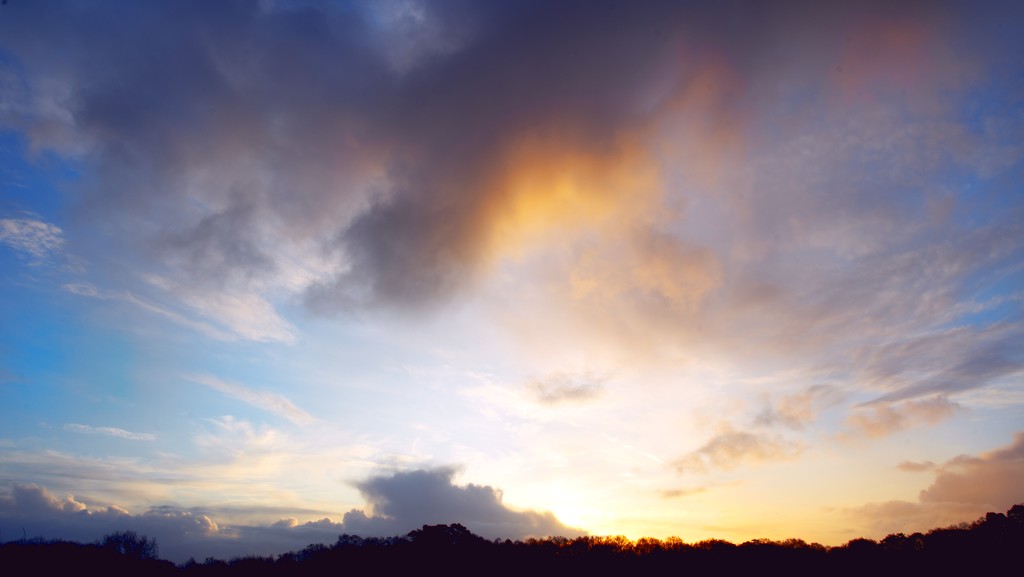 Passing shower by moonbi