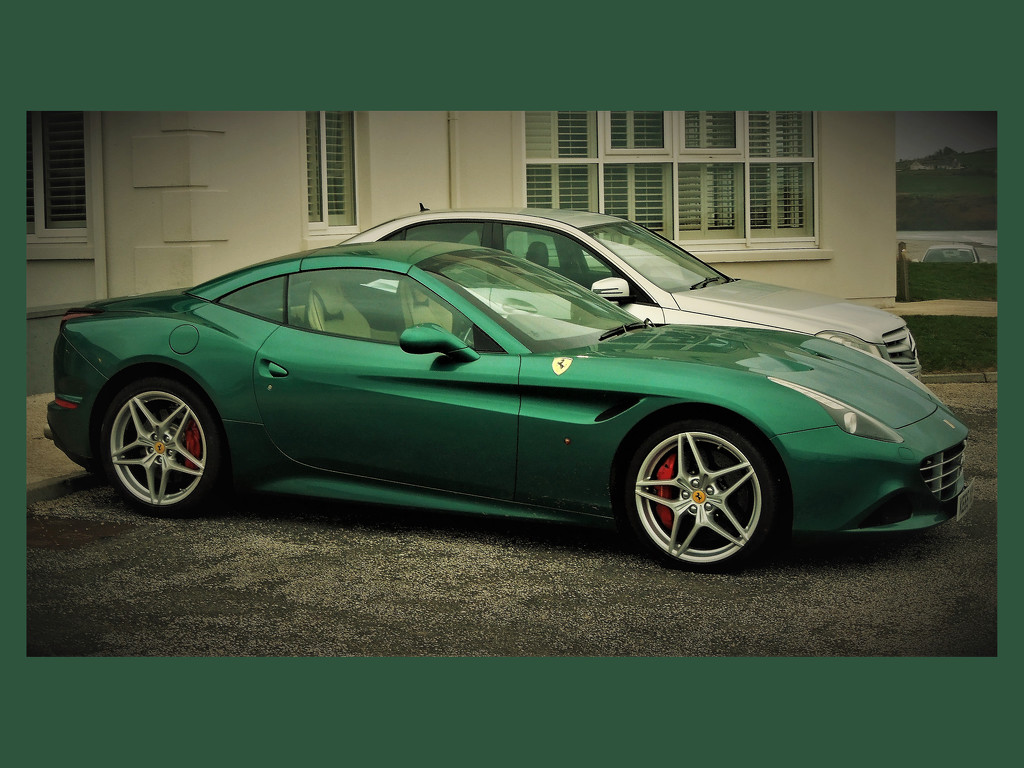 Green Ferrari by etienne