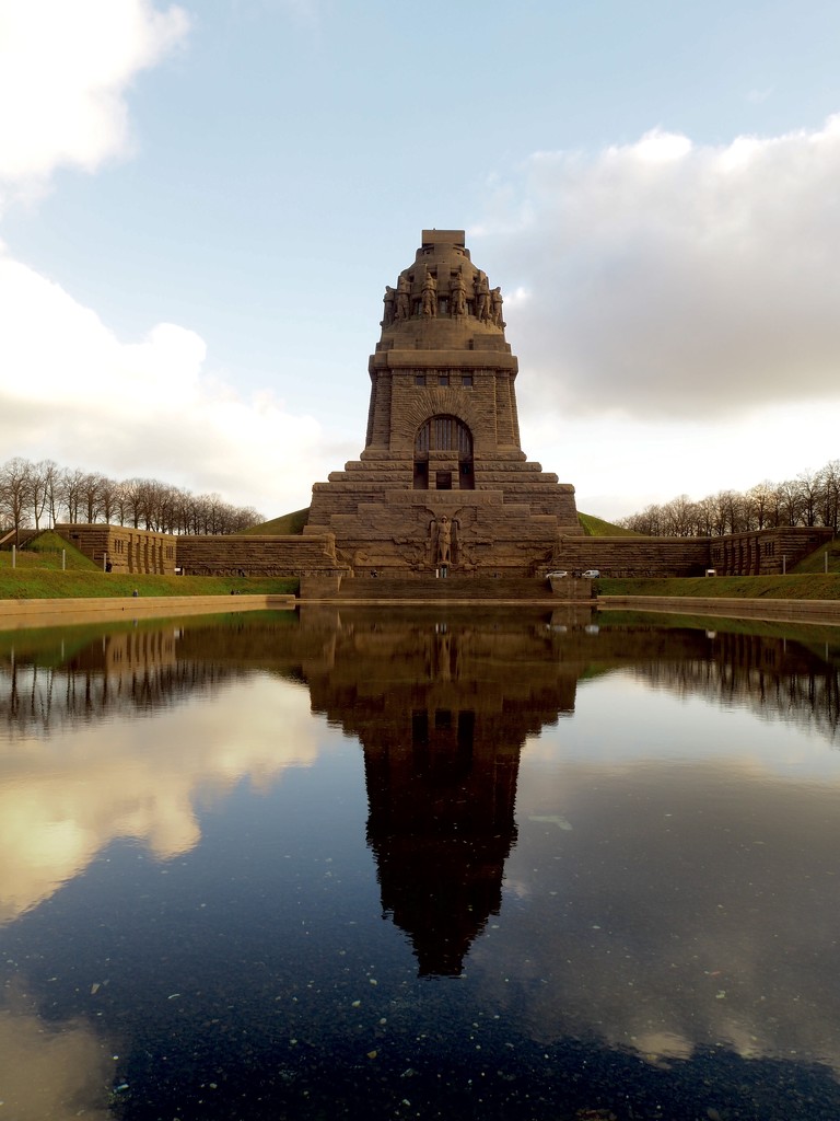 Monument to the battle of the nations by jacqbb