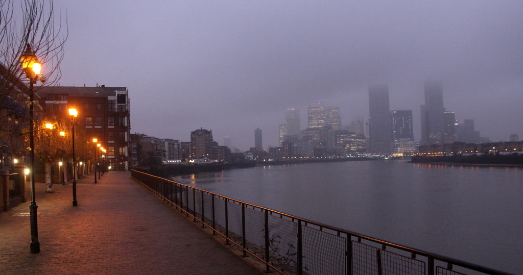 A misty murky day in London by busylady