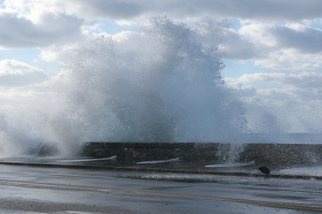 Crashing Waves on the Malecón Seawall by sprphotos