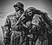 31st Jan 2020 - 0130 - War memorial