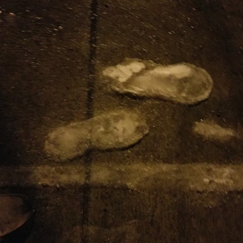 Reverse footprints by scoobylou