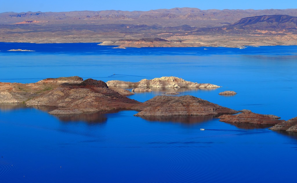 Lake Mead by blueberry1222
