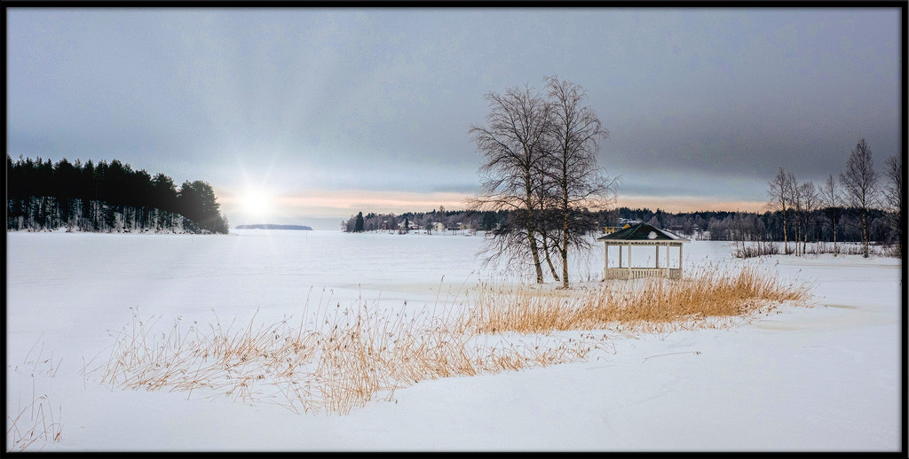 Frozen river morning by ellida