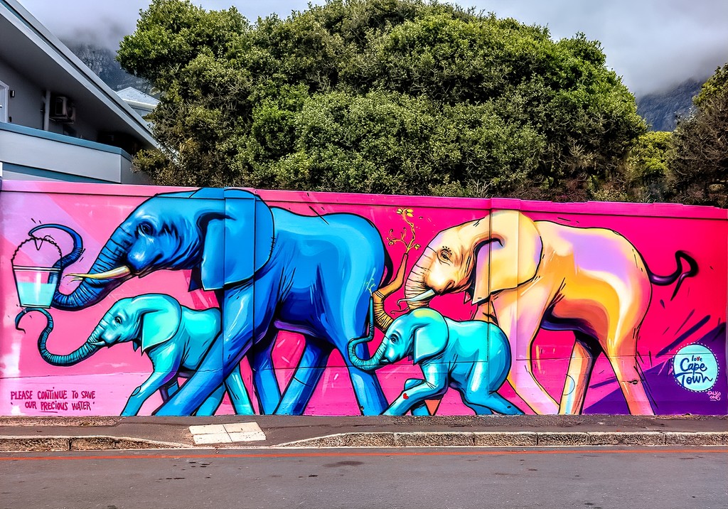 A colourful mural by ludwigsdiana