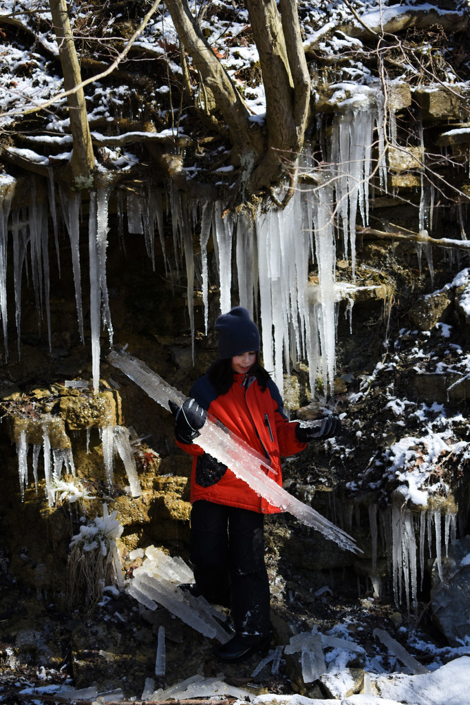 Clara and the Icicles by alophoto