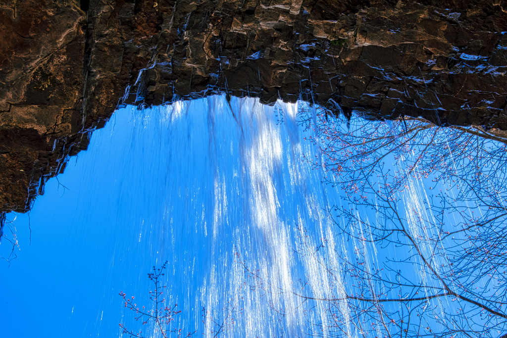 Behind Keown Falls by k9photo