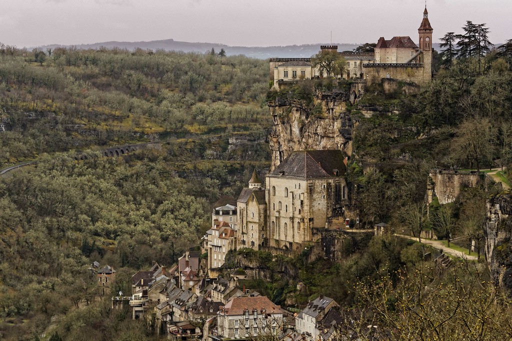 Rocamadour in the rain by laroque
